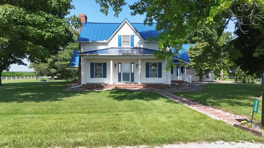 530 N County Road 2560 Road, Newman, IL 61942 - #2