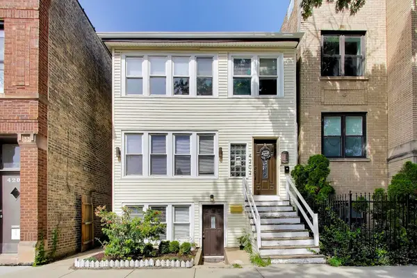 4202 N Sacramento Avenue, Chicago, IL 60618