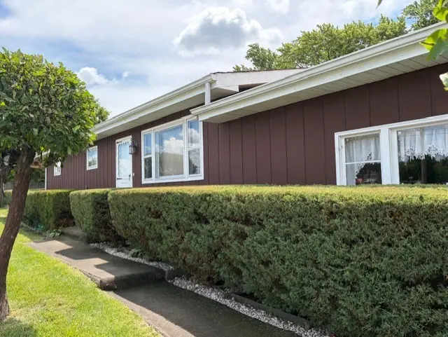 1631 N Oak Avenue, Round Lake Beach, IL 60073 - #3