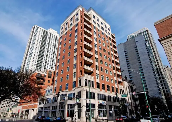 30 W Erie Street #501, Chicago, IL 60654
