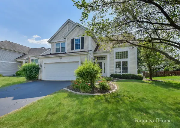 1302 Dunbarton Drive, Aurora, IL 60502
