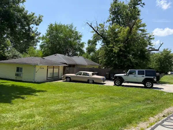 206 N Valley View Drive, Burr Ridge, IL 60521