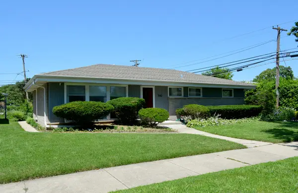 7542 Lowell Avenue, Skokie, IL 60076
