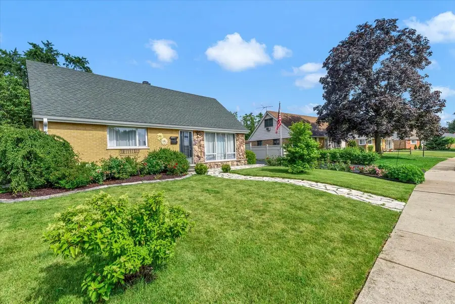 8901 Southfield Drive, Bridgeview, IL 60455 - #3
