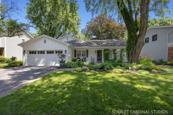 1544 Clyde Drive, Naperville, IL 60565