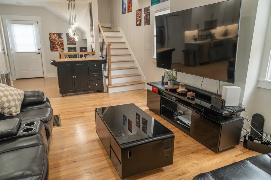 Address Withheld By Seller, Chicago, IL 60630 - #3