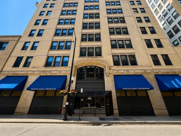 780 S Federal Street #201, Chicago, IL 60605