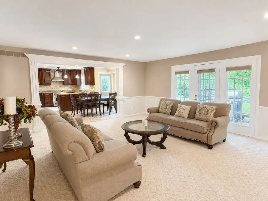 430 Waterford Drive, Willowbrook, IL 60527 - #3