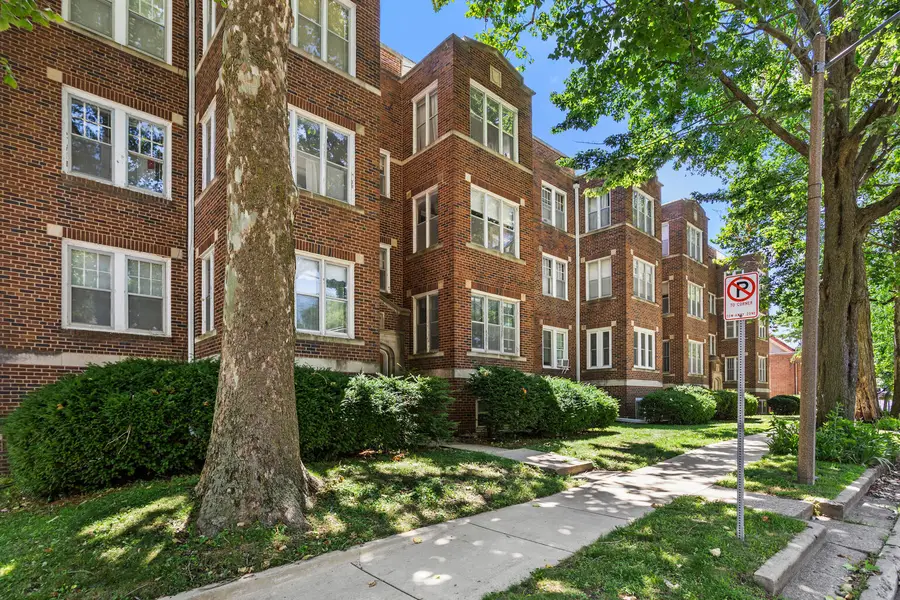 410 N State Street #4, Champaign, IL 61820 - #2