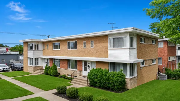 4864 Carol Street #B, Skokie, IL 60077