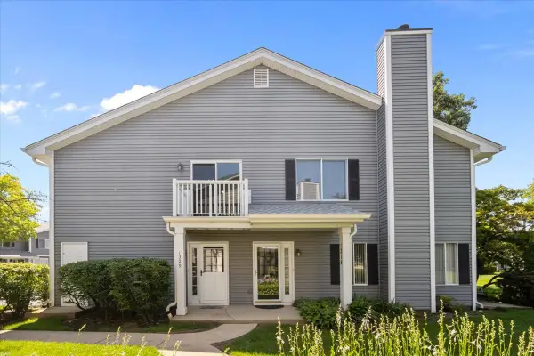 1309 Barclay Lane #1309, Deerfield, IL 60015