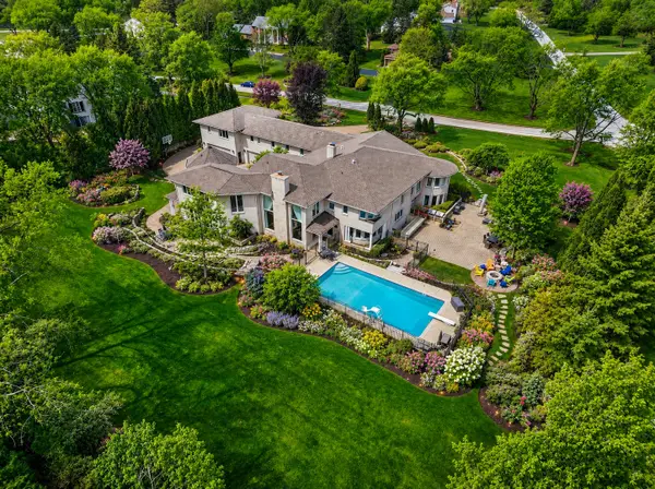 1877 Banbury Road, Inverness, IL 60067