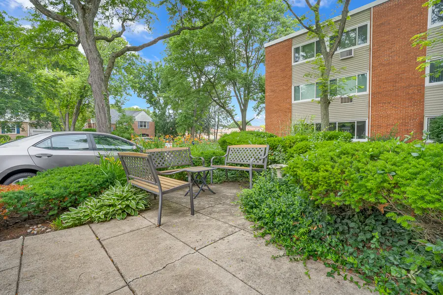 1139 Leavitt Avenue #308, Flossmoor, IL 60422 - #2