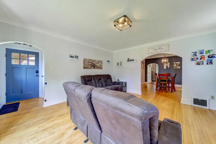 655 Albert Street, Elmhurst, IL 60126 - #3