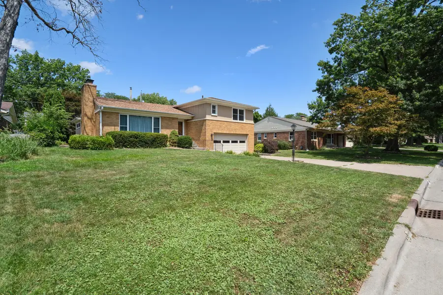 2811 30th Avenue, Rock Island, IL 61201 - #2