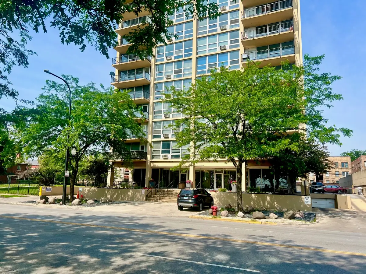 6730 S South Shore Drive #501, Chicago, IL 60649 - #1