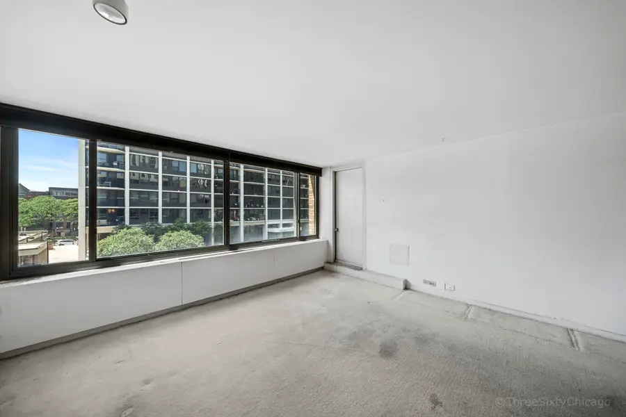 1555 N Sandburg Terrace #315K, Chicago, IL 60610 - #3