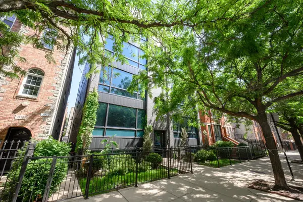 1446 W Cortez Avenue #4W, Chicago, IL 60642
