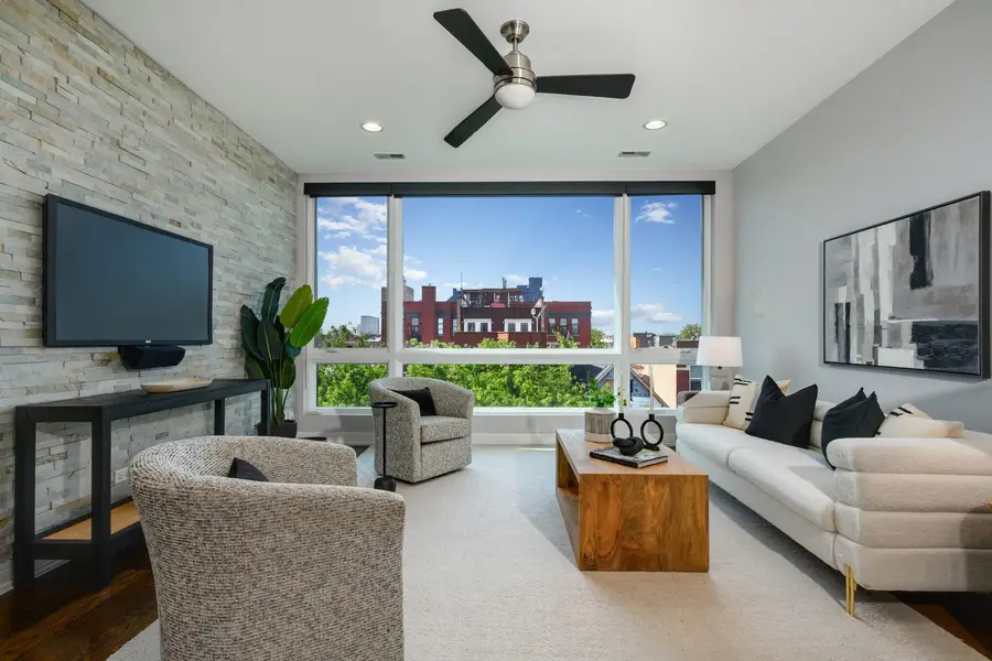 1446 W Cortez Avenue #4W, Chicago, IL 60642 - #3