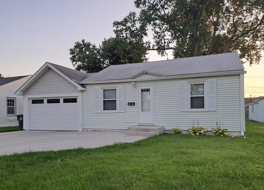 2315 48th Street, Moline, IL 61265 - #2