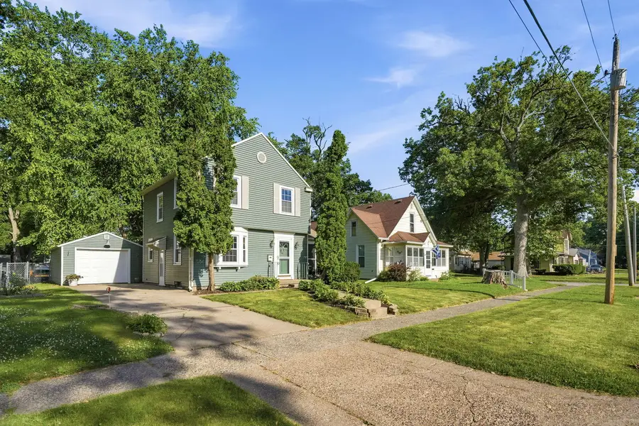 1125 24th Street, Moline, IL 61265 - #2