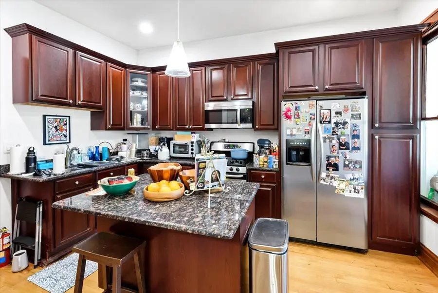 4127 N Ashland Avenue, Chicago, IL 60613 - #3