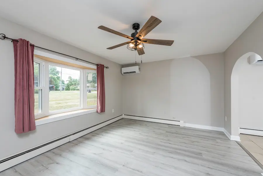 10081 W Pickford Avenue, Beach Park, IL 60099 - #3