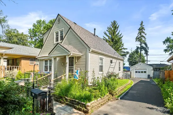307 Lakelawn Boulevard, Aurora, IL 60506