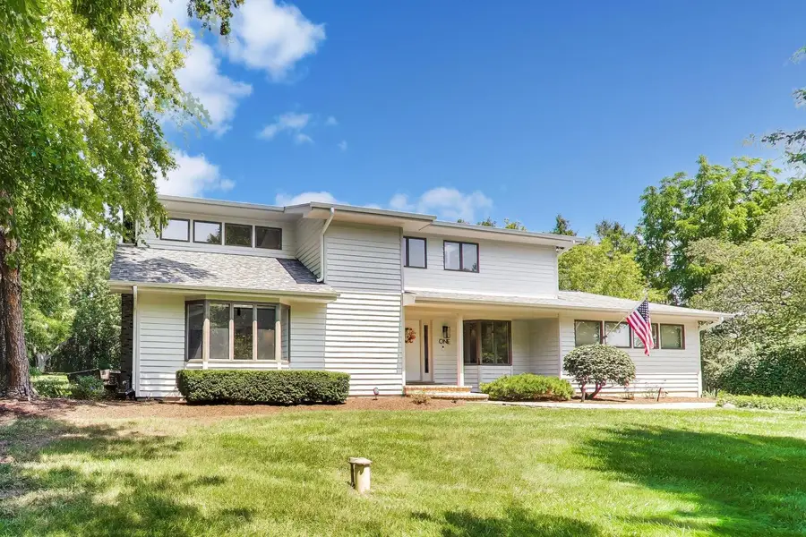 1 Birch Lakes Drive, Hawthorn Woods, IL 60047 - #3