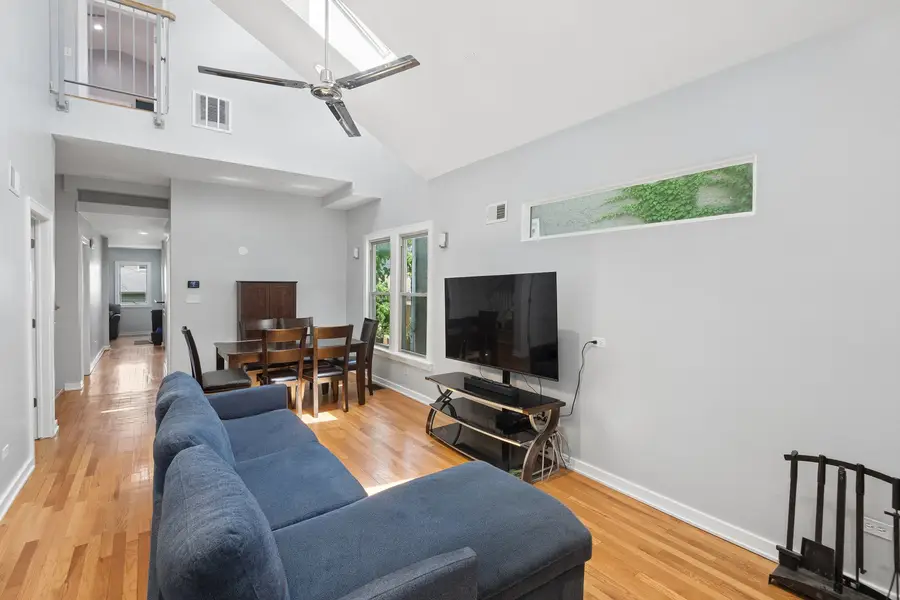 4312 W Wrightwood Avenue, Chicago, IL 60639 - #3