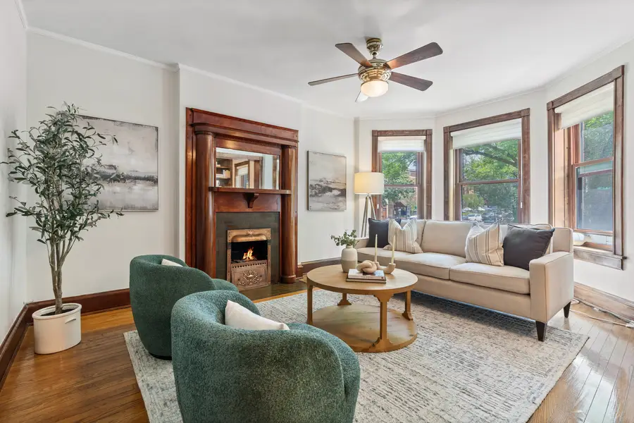 3764 N Magnolia Avenue #1, Chicago, IL 60613 - #2