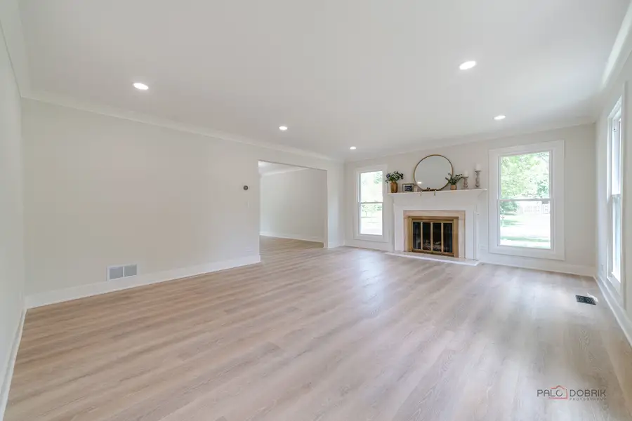 408 W Foxdale Lane, Arlington Heights, IL 60004 - #3