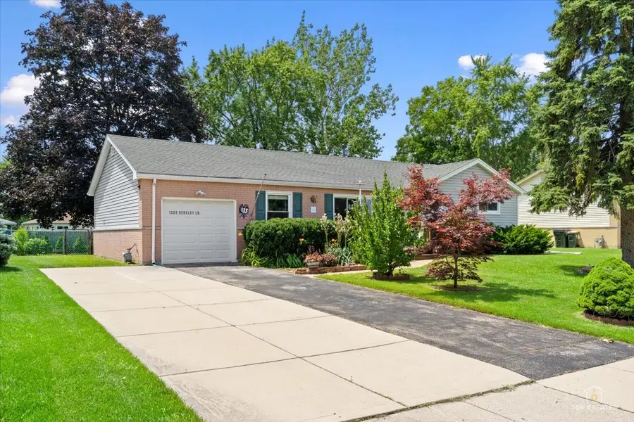 133 E Berkley Lane, Hoffman Estates, IL 60169 - #2