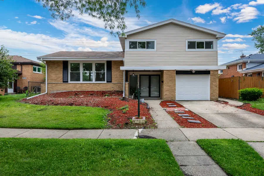 7745 Beckwith Road, Morton Grove, IL 60053 - #2