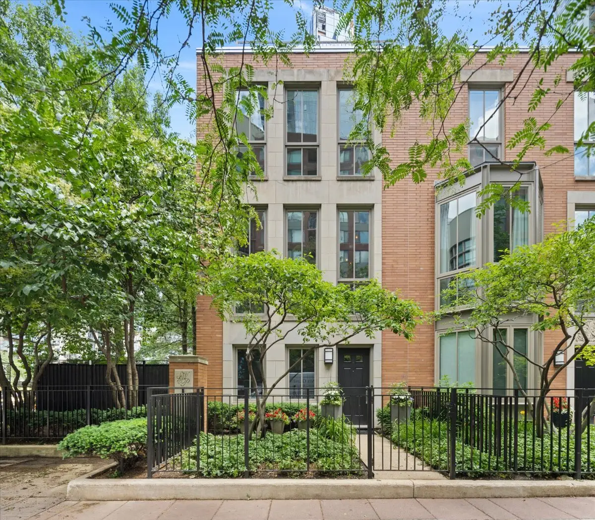 447 N Mcclurg Court #447, Chicago, IL 60611 - #1
