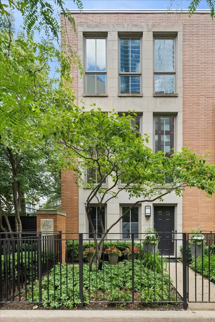 447 N Mcclurg Court #447, Chicago, IL 60611 - #2