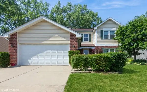 145 Rumsey Place, Westmont, IL 60559