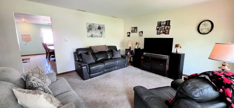 347 S Douglas Drive, Bradley, IL 60915 - #2