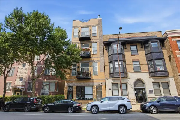 2448 N Southport Avenue #3, Chicago, IL 60614