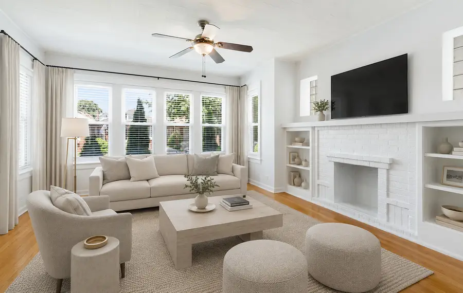 4135 W Melrose Street, Chicago, IL 60641 - #2