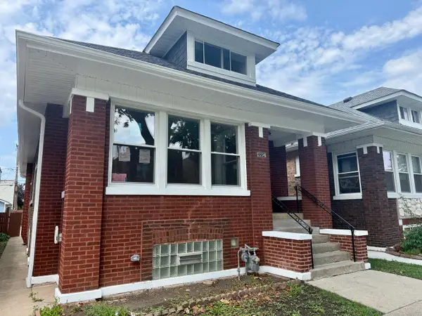 2234 Gunderson Avenue, Berwyn, IL 60402