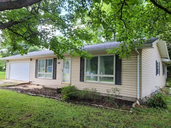 1905 S 15th Street, Mt Vernon, IL 62864