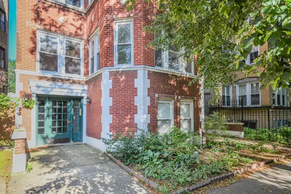 6445 N Greenview Avenue #1, Chicago, IL 60626