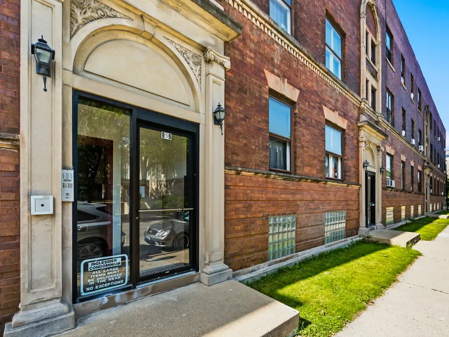 959 E 61st Street, Chicago, IL 60637 - #2