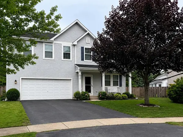 830 Valley Stream Drive, Hampshire, IL 60140