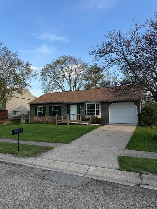 1129 E Main Street, Granville, IL 61326