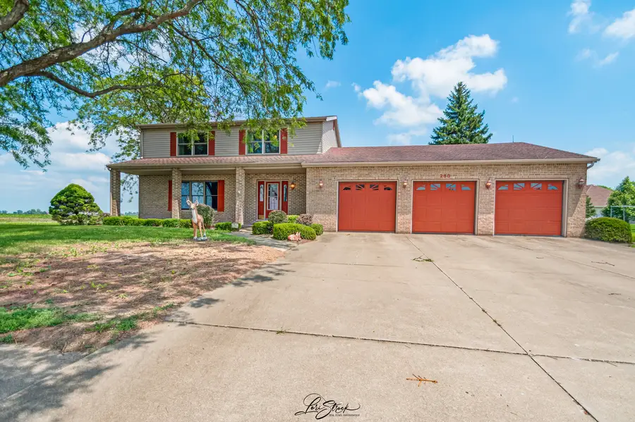 280 Park, Chebanse, IL 60922 - #2