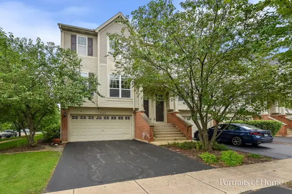 3360 Kentshire Circle, Aurora, IL 60504