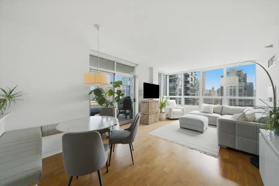 330 W Grand Avenue #1906, Chicago, IL 60654 - #2