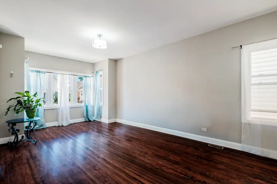4825 W 28th Street, Cicero, IL 60804 - #3
